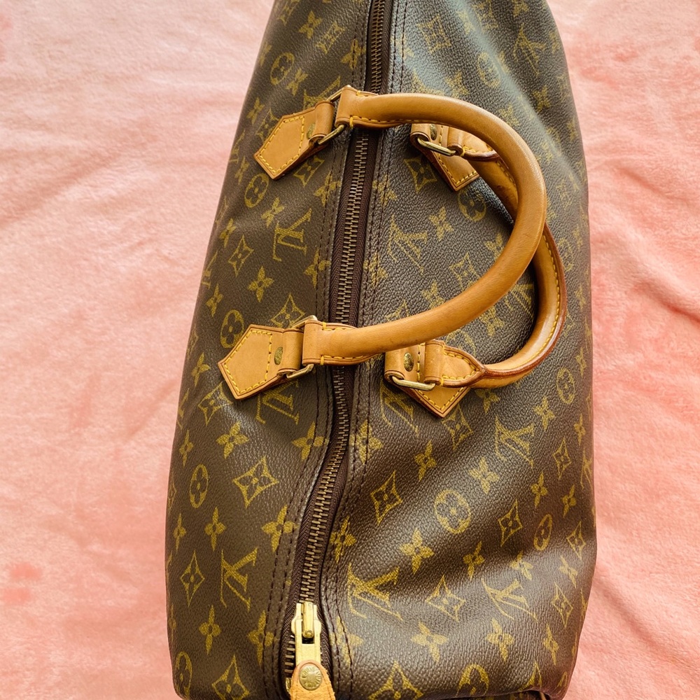❤️authentic LV speedy 40❤️